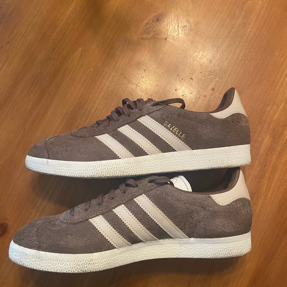 ADIDAS WMNS GAZELLE 'EARTH STRATA' SIZE 10 - Picture 4 of 11